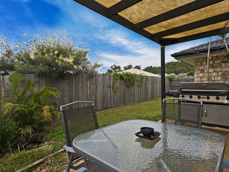8 Billinghurst Crescent, Upper Coomera QLD 4209
