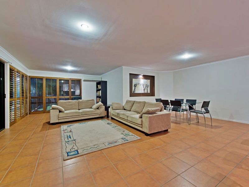 15 Rainbow Circuit, Coomera Waters QLD 4209