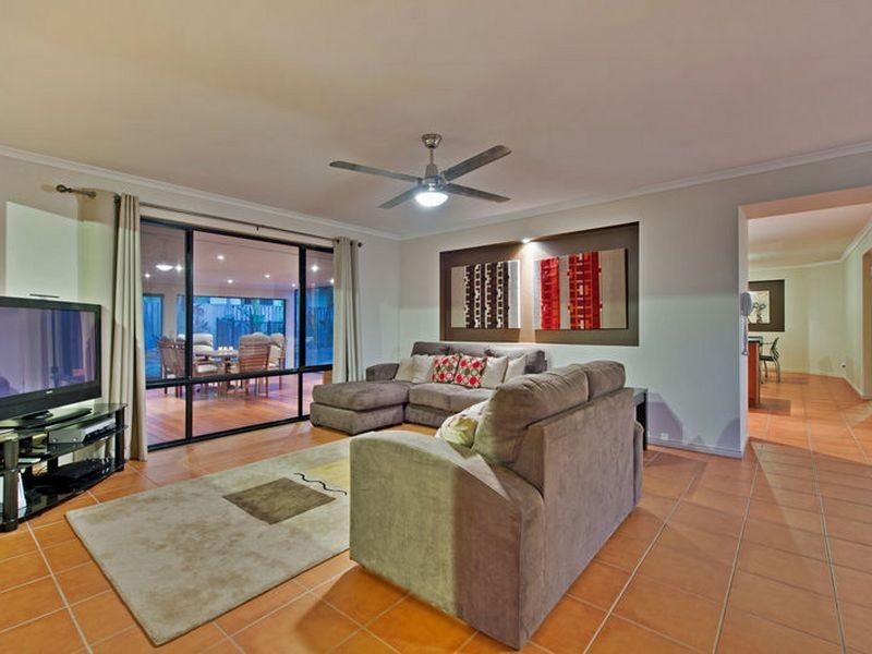 15 Rainbow Circuit, Coomera Waters QLD 4209