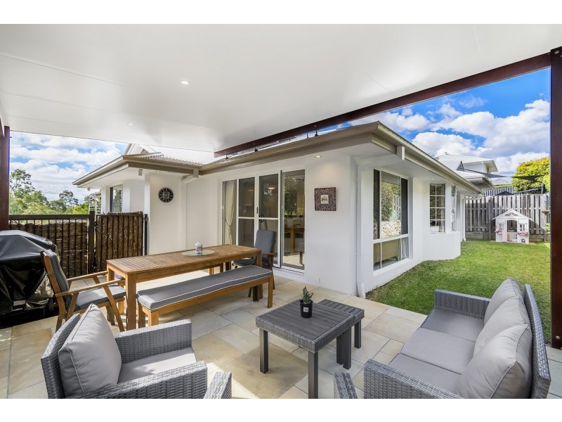 1 Grasslands Crescent, Reedy Creek QLD 4227