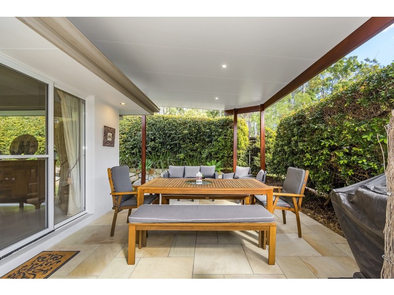 1 Grasslands Crescent, Reedy Creek QLD 4227