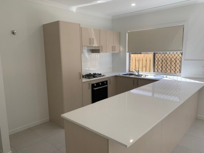 13 Oxford Street, Pimpama QLD 4209