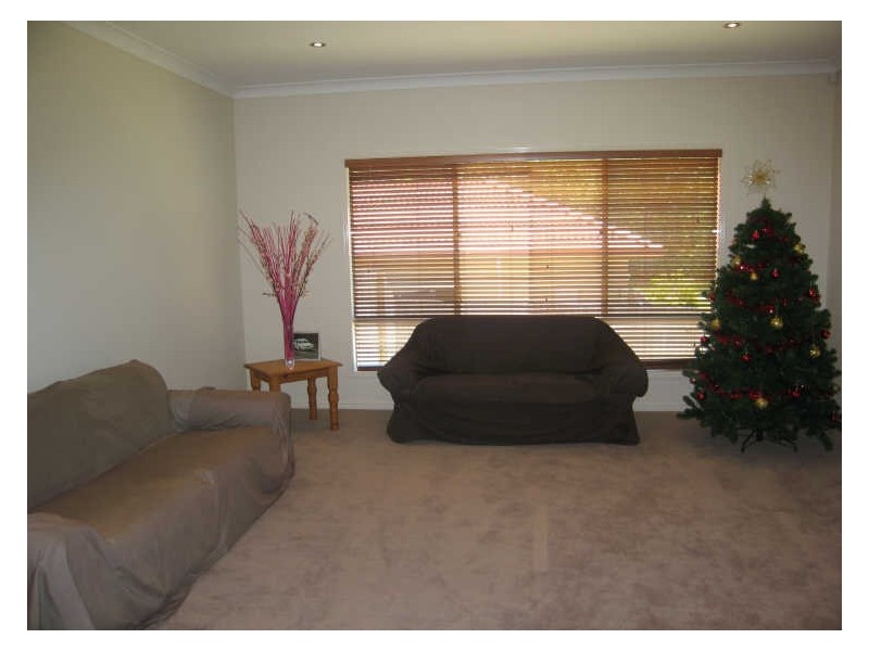 8 Pitt Street, Upper Coomera QLD 4209
