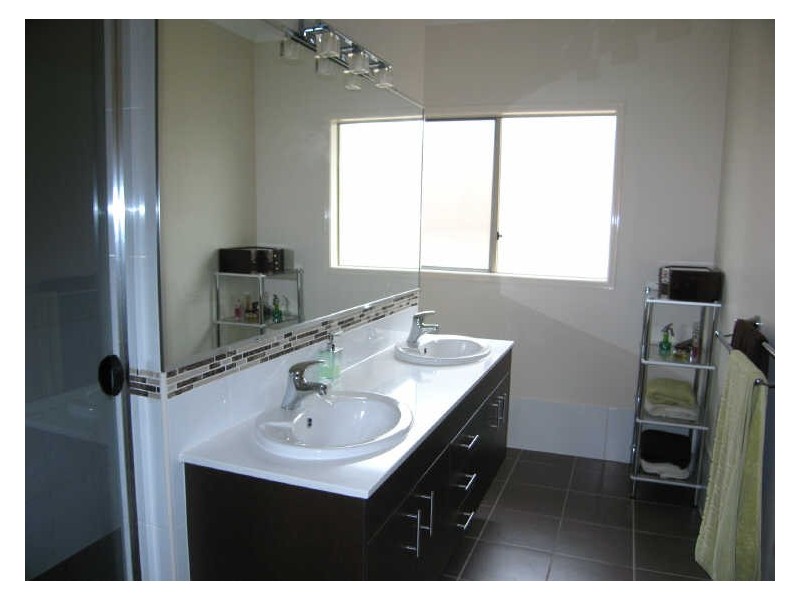 8 Pitt Street, Upper Coomera QLD 4209