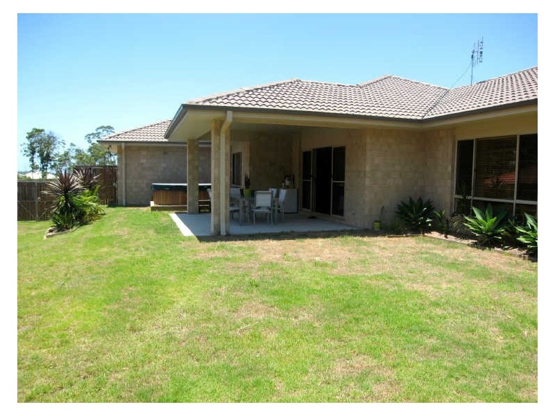 8 Pitt Street, Upper Coomera QLD 4209