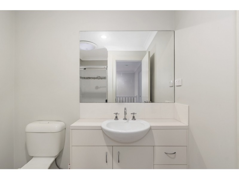 2/5 Bailer Street, Coomera QLD 4209
