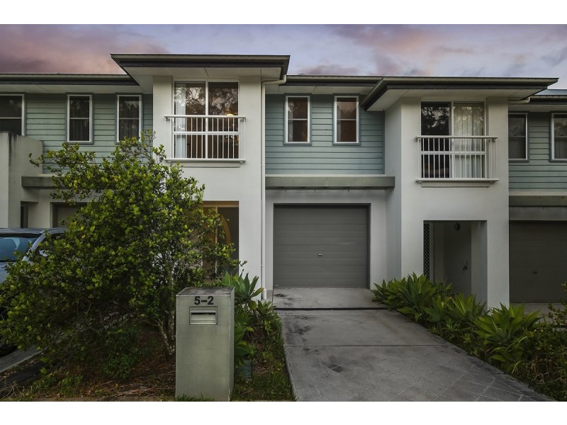 2/5 Bailer Street, Coomera QLD 4209