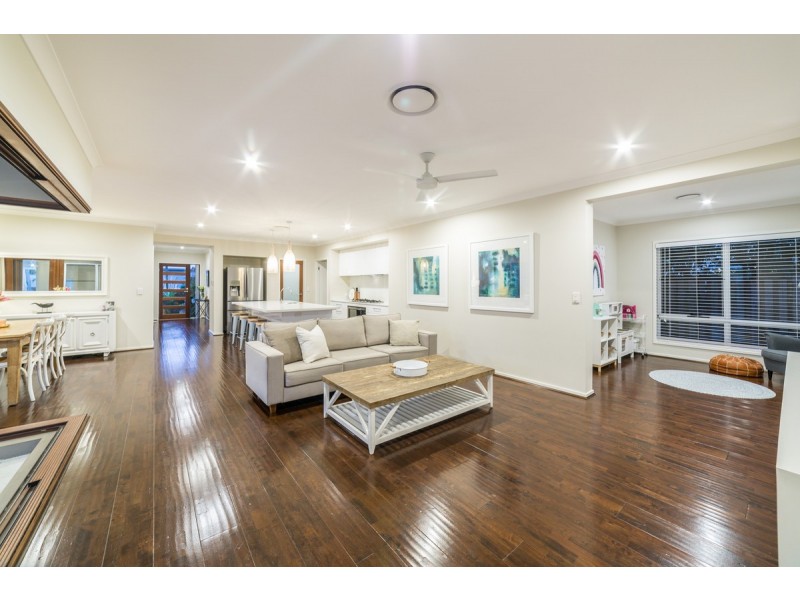 5 Wolseley Way, Upper Coomera QLD 4209