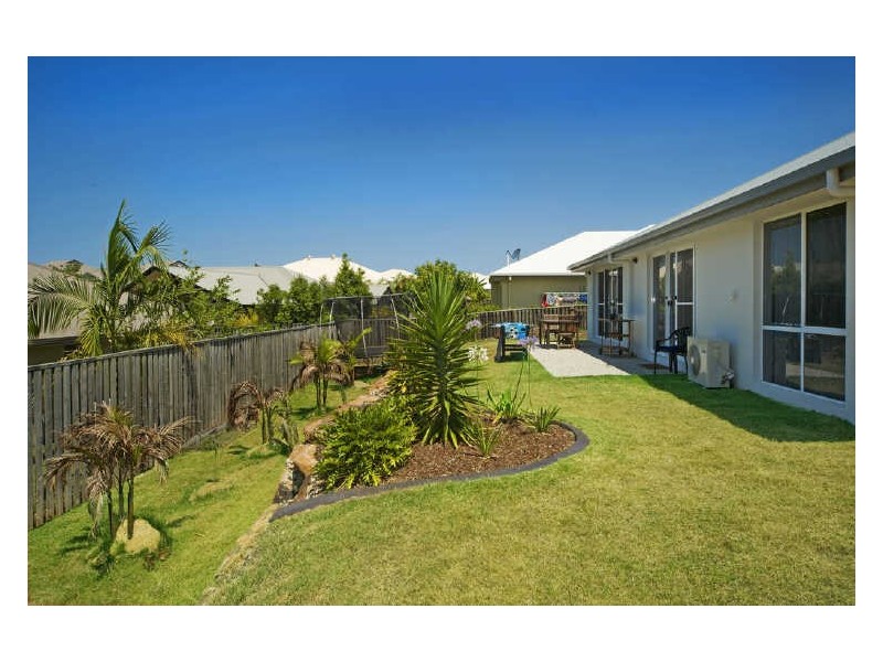 2 Crusade Court, Coomera Waters QLD 4209