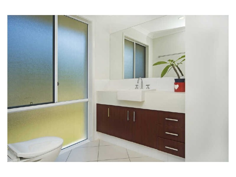 2 Crusade Court, Coomera Waters QLD 4209