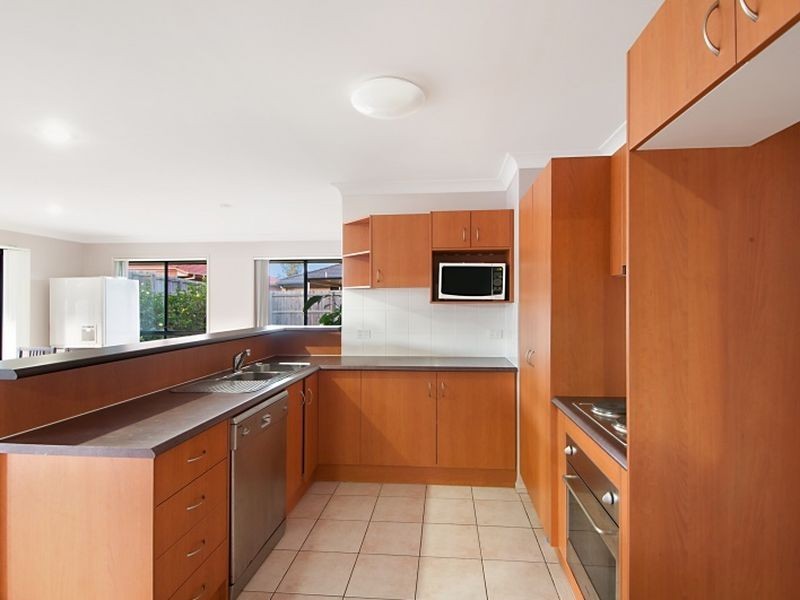 40 Goldcrest Drive, Upper Coomera QLD 4209