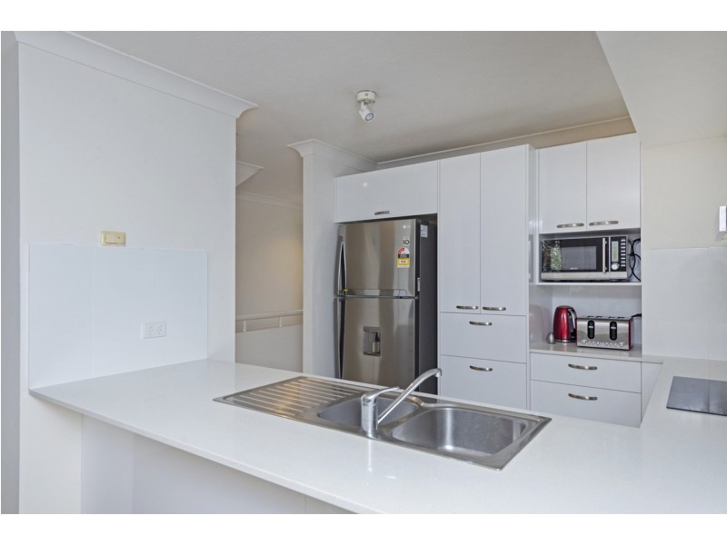 47/100 Morala Avenue, Runaway Bay QLD 4216