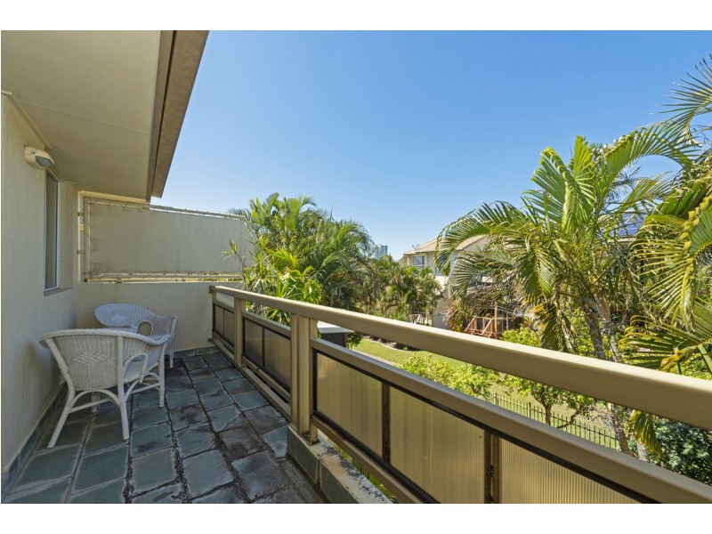 47/100 Morala Avenue, Runaway Bay QLD 4216