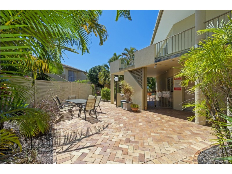 47/100 Morala Avenue, Runaway Bay QLD 4216