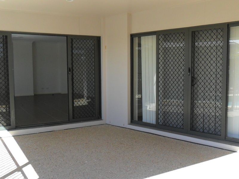 5 Scenic Circuit, Coomera QLD 4209