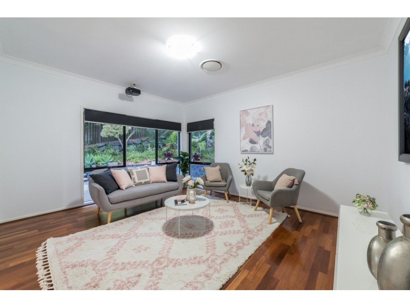 37 Buccaneer Way, Coomera Waters QLD 4209