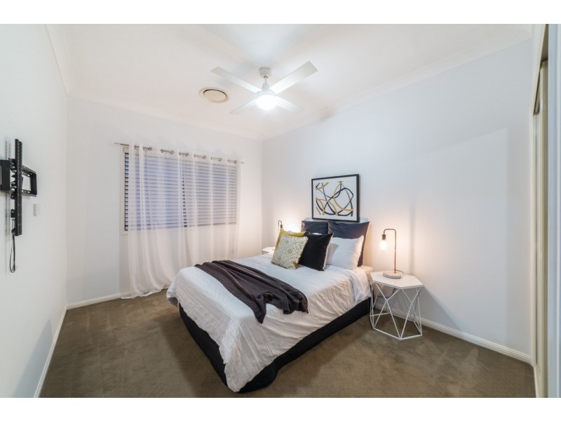 37 Buccaneer Way, Coomera Waters QLD 4209