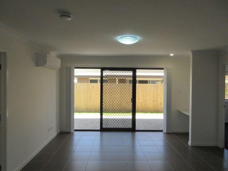 1/58 Milbrook Crescent, Pimpama QLD 4209