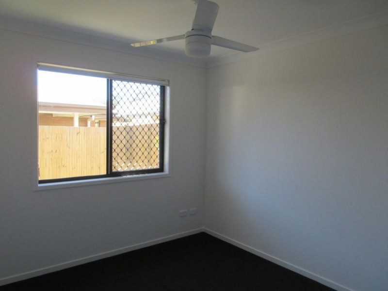 1/58 Milbrook Crescent, Pimpama QLD 4209