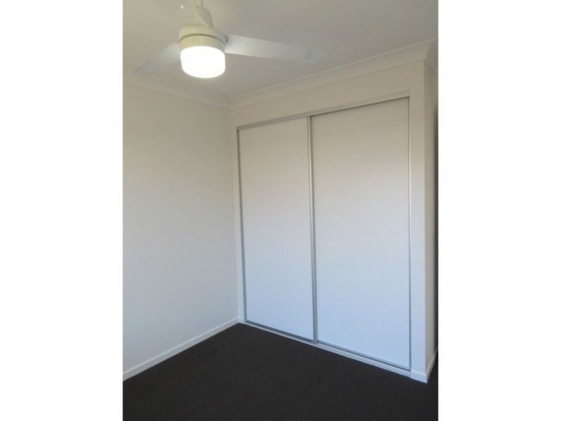 1/58 Milbrook Crescent, Pimpama QLD 4209