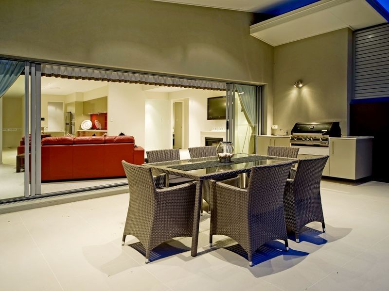 12 Eolo Lane, Coomera Waters QLD 4209