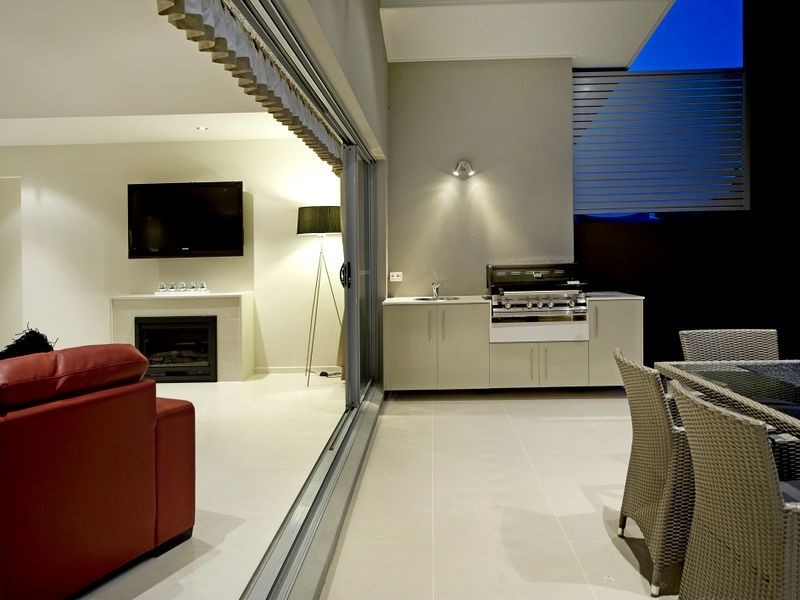 12 Eolo Lane, Coomera Waters QLD 4209