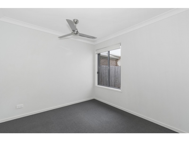 60 Carnarvon Court, Pimpama QLD 4209