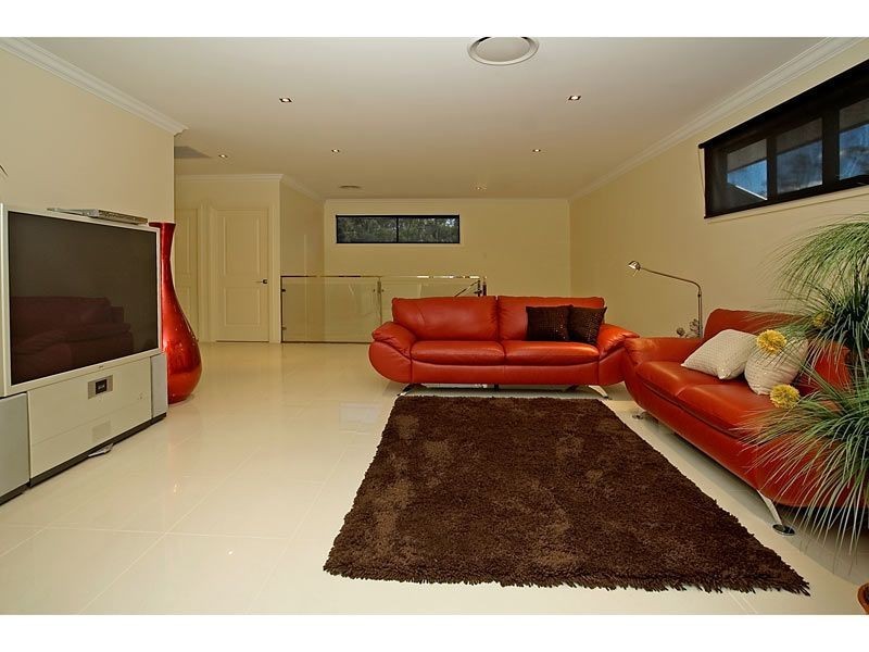 9 Veninde Lane, Coomera Waters QLD 4209