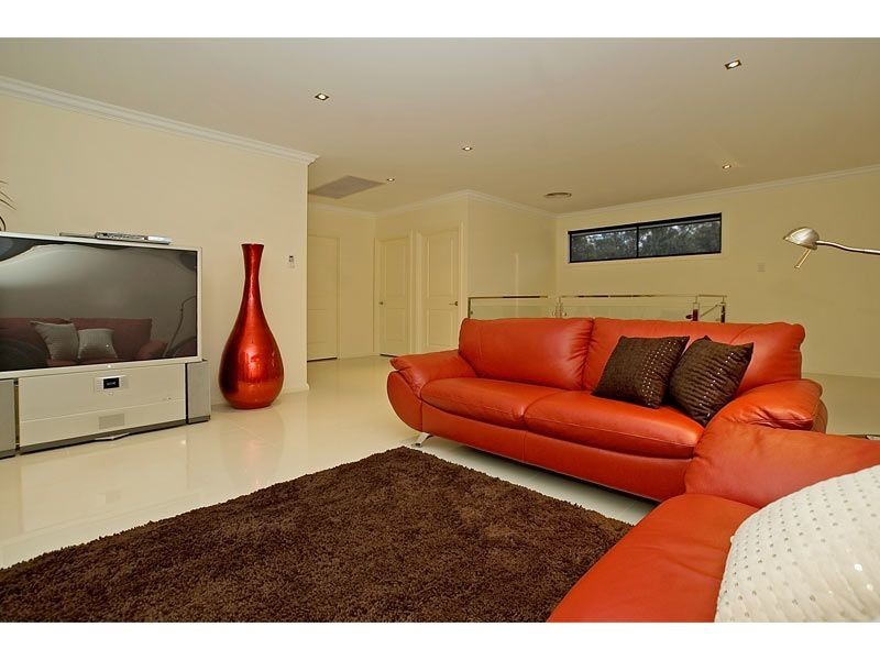 9 Veninde Lane, Coomera Waters QLD 4209