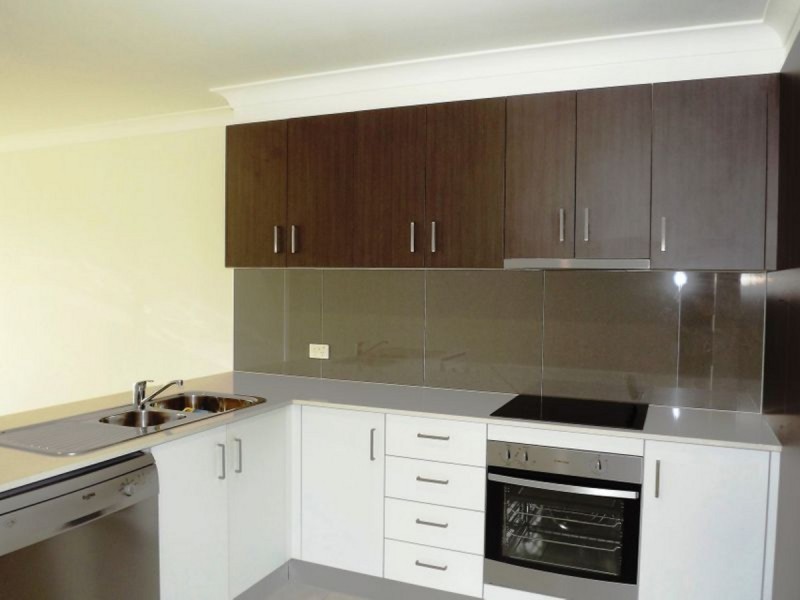 1/4 Rhiana Street, Pimpama QLD 4209