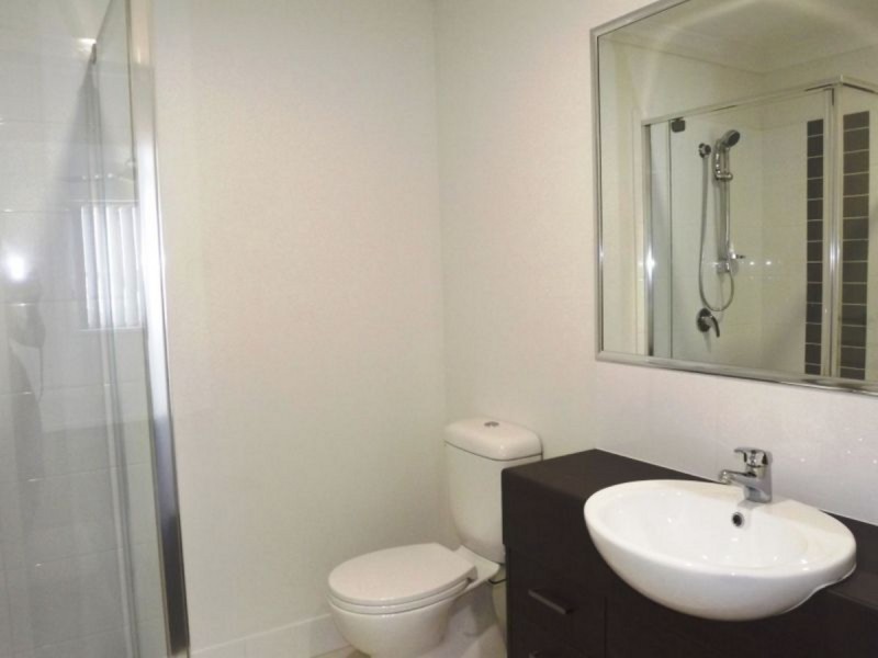 1/4 Rhiana Street, Pimpama QLD 4209