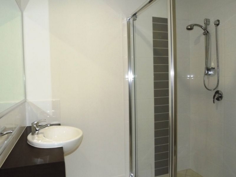 1/4 Rhiana Street, Pimpama QLD 4209