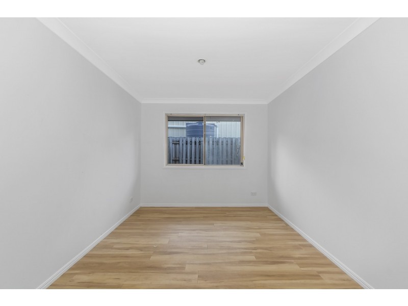 6 College Close, Upper Coomera QLD 4209