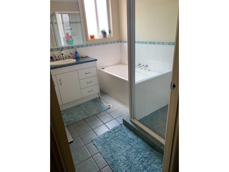 2/2 Firecrest Close, Upper Coomera QLD 4209