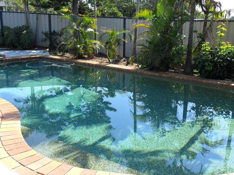 1 Calder Crescent, Helensvale QLD 4212