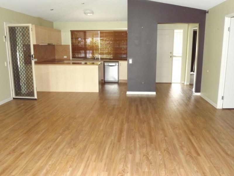 8 River Heights Road, Upper Coomera QLD 4209