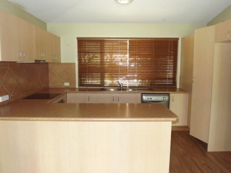 8 River Heights Road, Upper Coomera QLD 4209