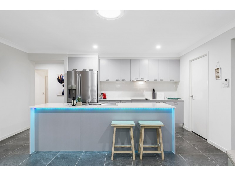 13 Rundle Avenue, Pimpama QLD 4209