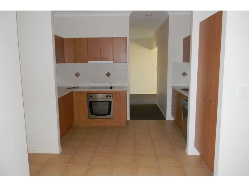 11 Rosefinch Street, Upper Coomera QLD 4209