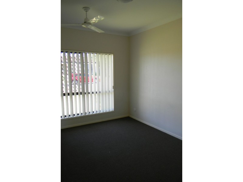 11 Rosefinch Street, Upper Coomera QLD 4209