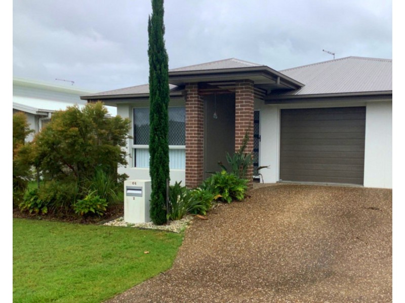 2/64 Milbrook Crescent, Pimpama QLD 4209