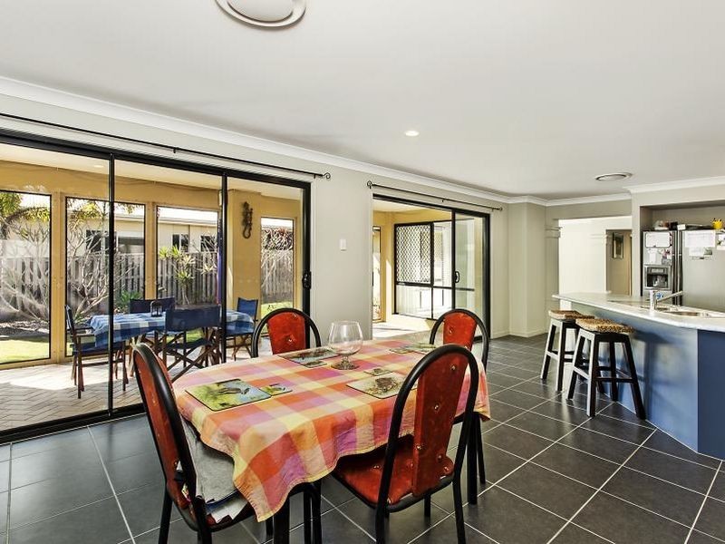 6 Icefire Lane, Coomera Waters QLD 4209
