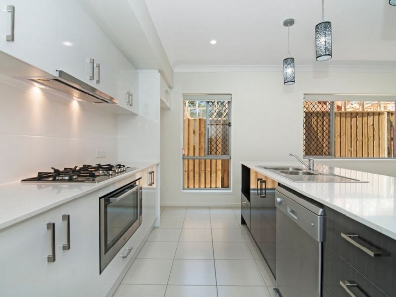 7 Idalia Street, Pimpama QLD 4209