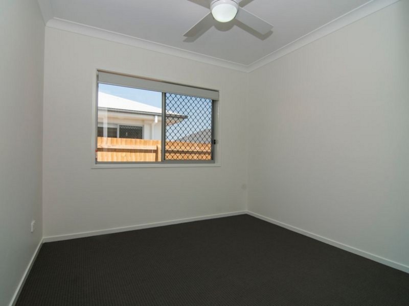 7 Idalia Street, Pimpama QLD 4209