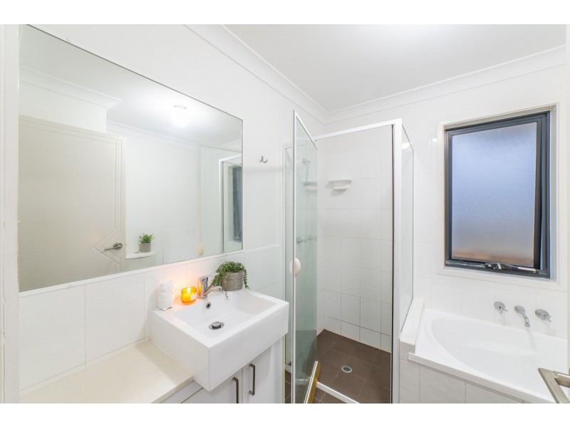 2/11 Stacer Street, Upper Coomera QLD 4209