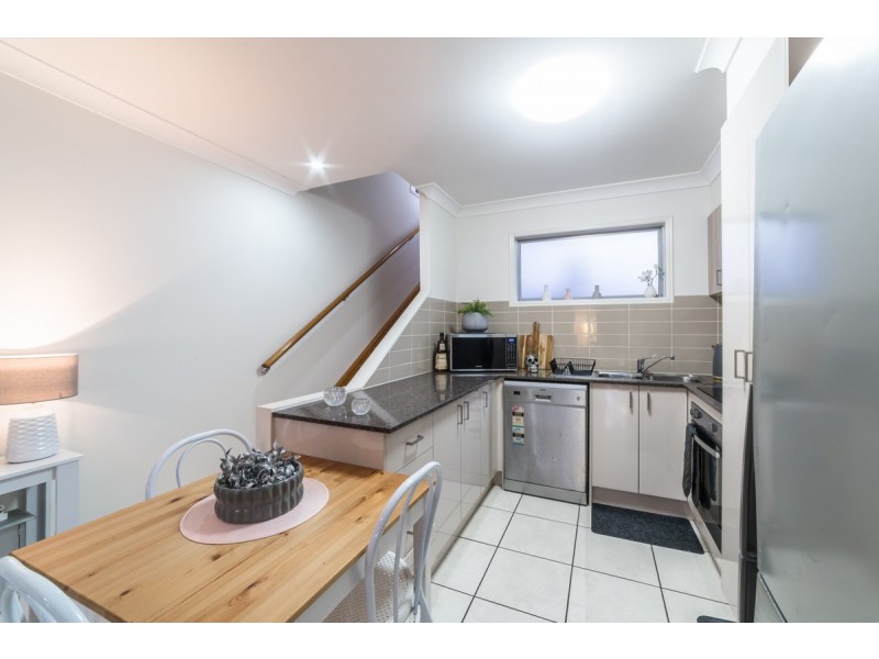 25 Damian Leeding Way, Upper Coomera QLD 4209