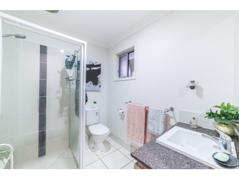 25 Damian Leeding Way, Upper Coomera QLD 4209