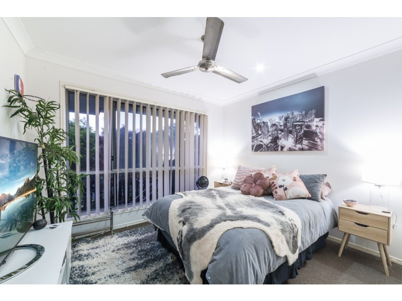 25 Damian Leeding Way, Upper Coomera QLD 4209