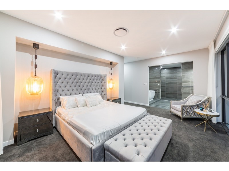 25 Isetta Court, Upper Coomera QLD 4209