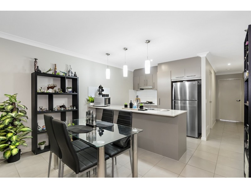 1/12 Isetta Court, Upper Coomera QLD 4209
